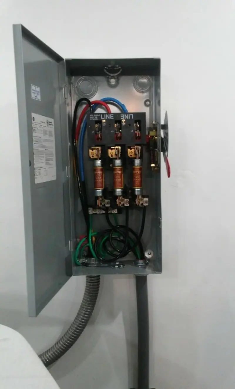 Three-phase disconnect switch installed for Electrical Wiring & Rewiring in Bulverde